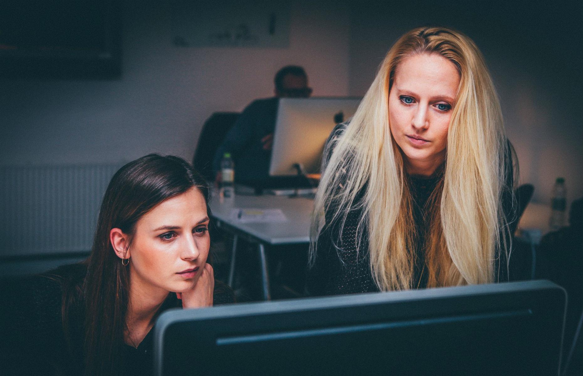 25) Executive assistant: average salary £36,000